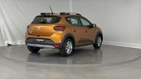 Dacia Sandero 1.0 TCe 90ch Stepway Confort — photo 5