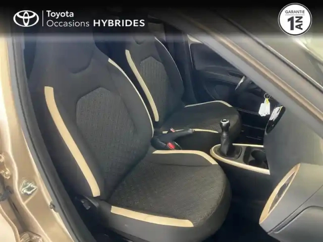 Toyota Aygo X 1.0 vvt-i 72ch design my24 — photo 6