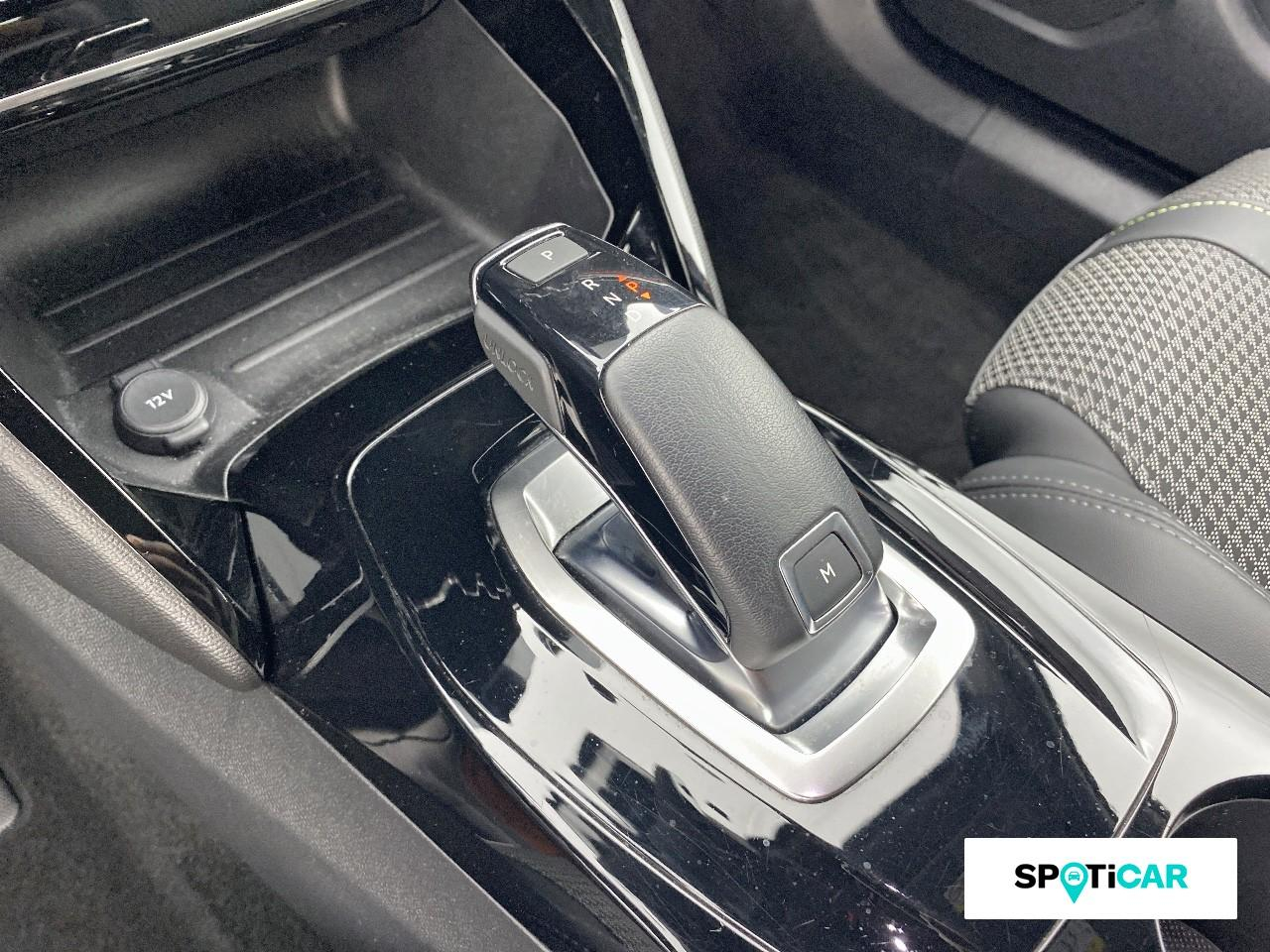 Peugeot 2008 1.2 puretech 130ch s&s gt eat8 — photo 14