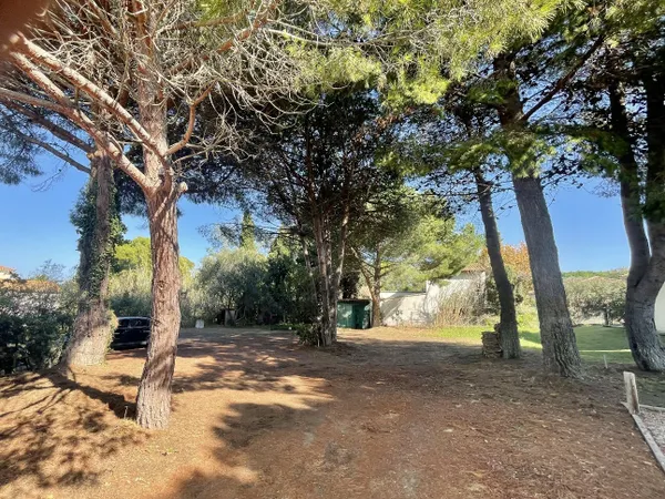 Terrain à bâtir Vente Agde  735m² 355000€