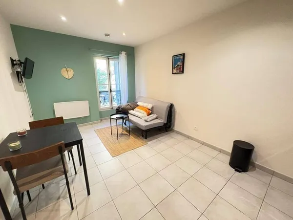 Studio 1 pièce 19 m²