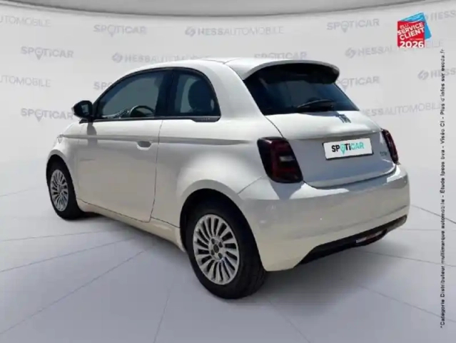 Fiat 500 e 95ch action — photo 8