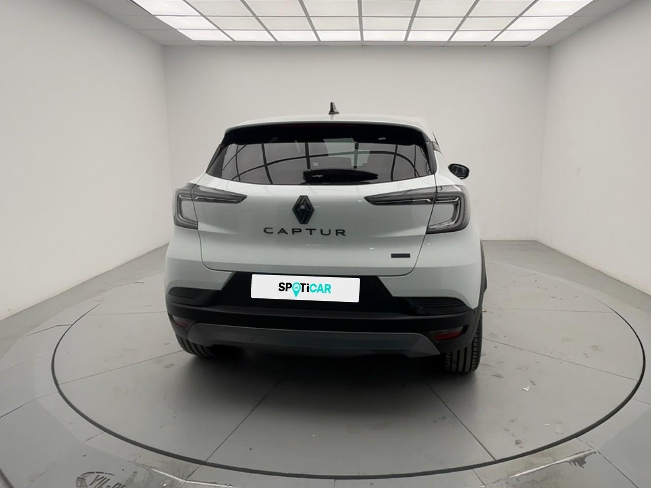 Renault Captur e-tech full hybrid 145 ch esprit alpine — photo 4