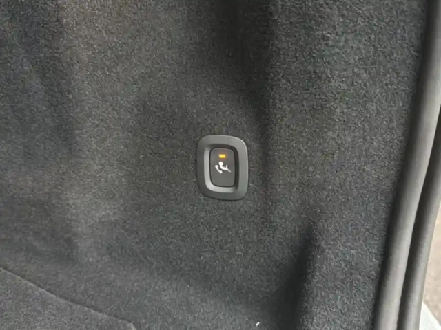 Volvo Xc60 t6 awd hybride rechargeable 253 ch+145 ch geartronic 8 — photo 11