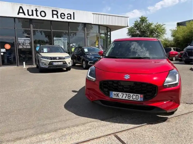 Suzuki Swift 1.2 dualjet hybrid auto — photo 8