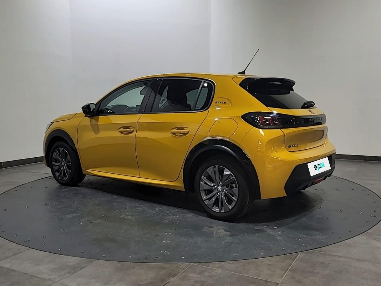Peugeot 208 electrique 50 kwh 136ch style — photo 3