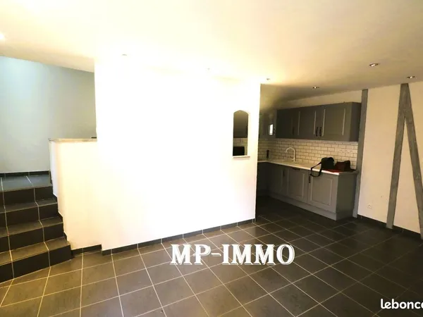 Maison de village rénovée 88 m² - 3 chambres - Vente