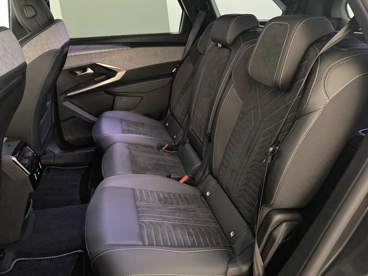 Peugeot 5008 hybrid 145 ch e-dcs6 gt — photo 10