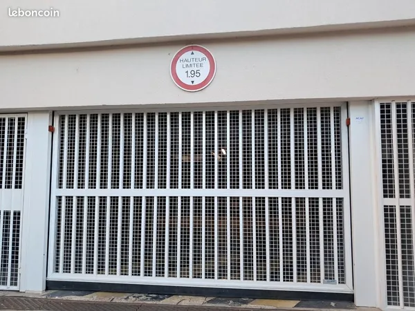 Garage et parking Vente Villeurbanne 27000€