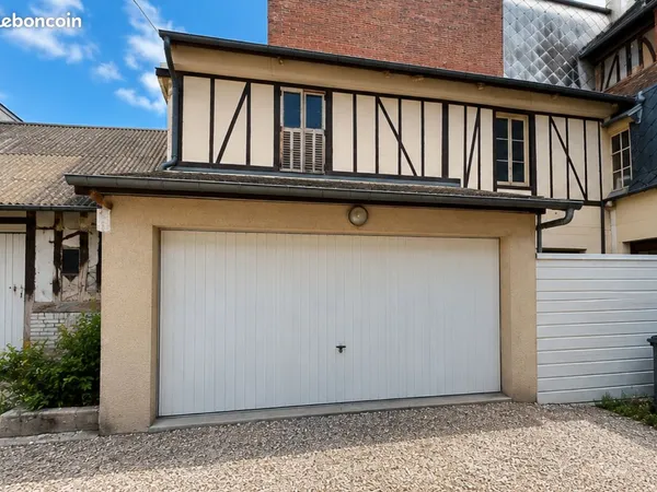 À louer - Garage / Local de stockage de 21 m²