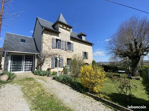 Maison 7 pièces 140 m²