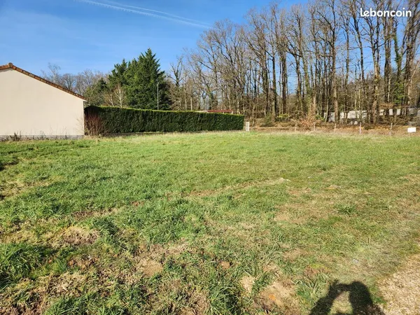 Terrain 776 m² Saint-Julien-l'Ars