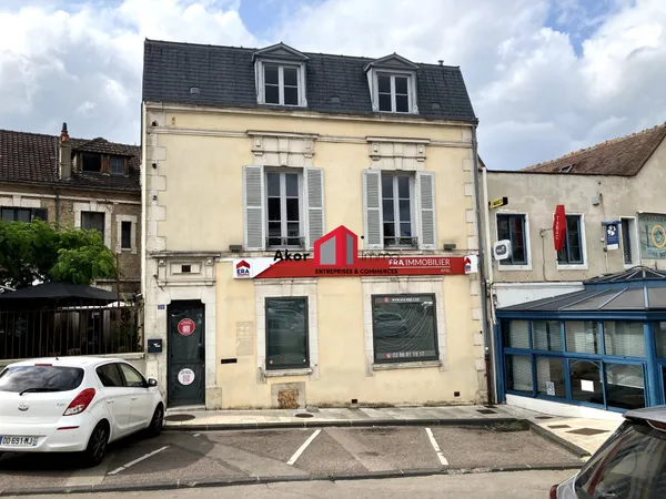Local commercial 124 m²