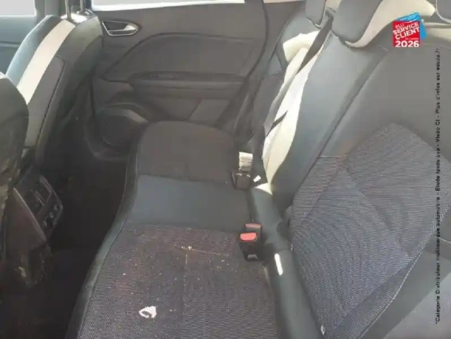 Renault Captur 1.5 blue dci 115ch intens — photo 11