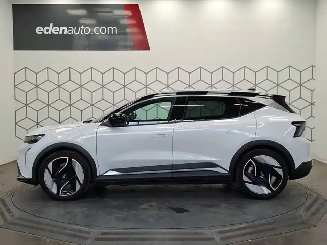 Renault Scenic e-tech électrique 220 ch grande autonomie — photo 4