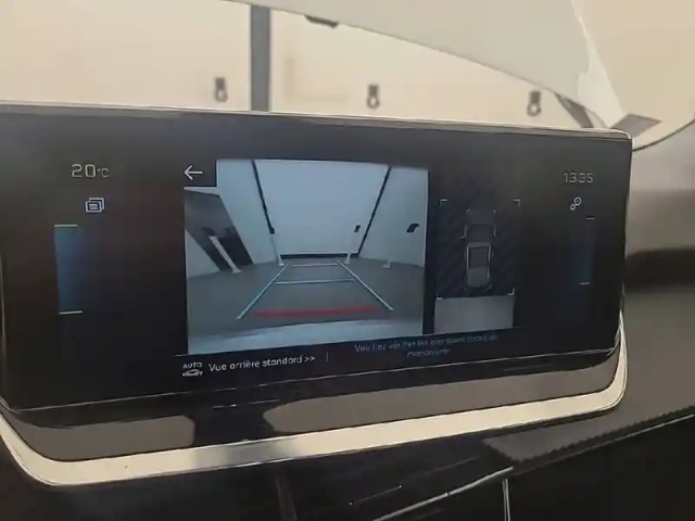 Peugeot 2008 electrique 136 ch — photo 18