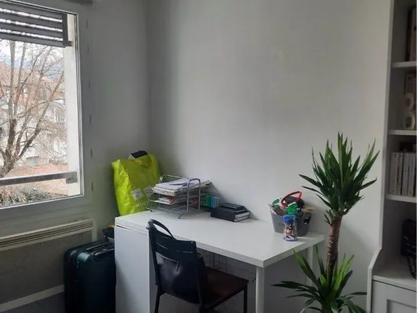 Studio meublé neuf Valmy disponible immédiatement
