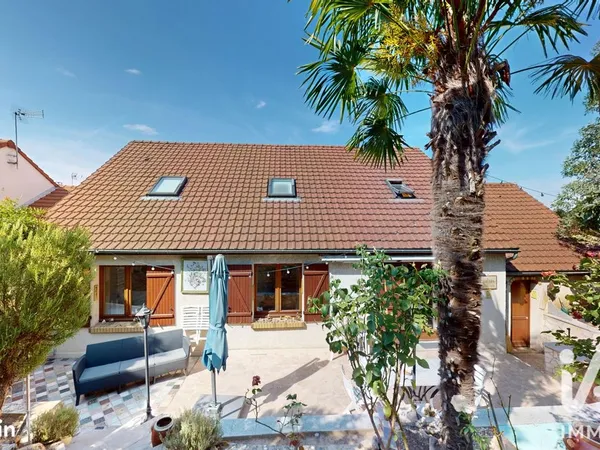 Maison familiale 6 pièces 127 m²