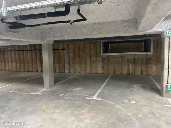 Lot parking Toulouse