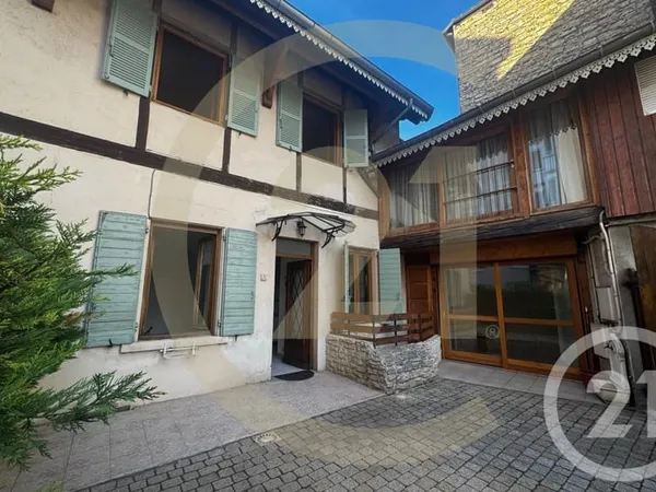 Maison 5 pièces 180 m²