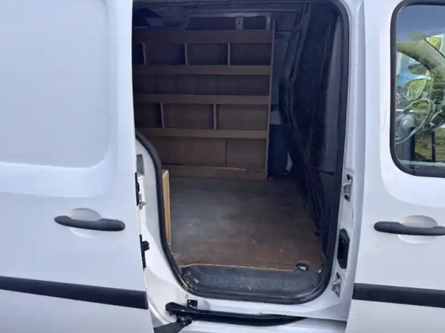 Renault Kangoo fourgonnette 1.5 dci 75ch grand confort — photo 11