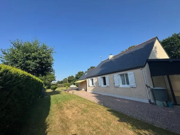 Maison plain pied 86 m² proche centre bourg de Férel