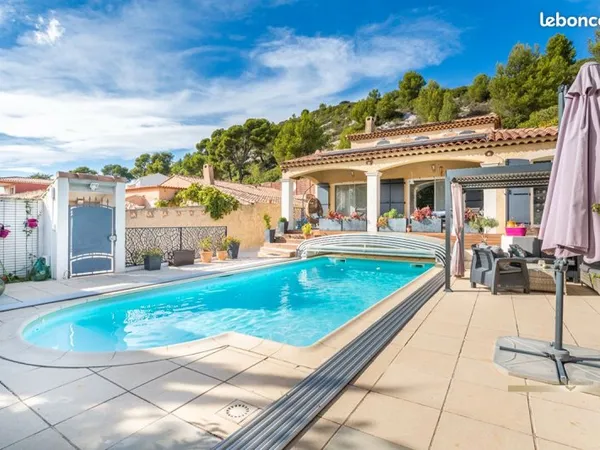 Villa 7 pièces 180 m²