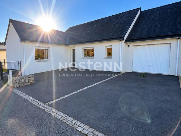 A LOUER - MAISON PLAIN-PIED NEUVE 3 CHAMBRES - CENTRE BOURG DE MOREAC