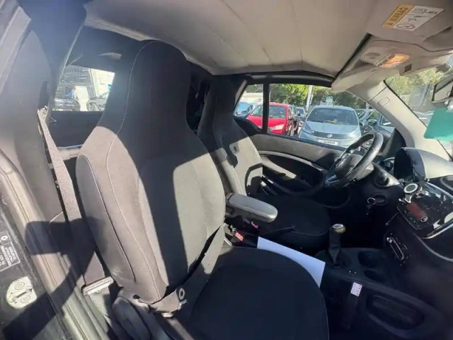 Smart Fortwo base 52 kw (453.442) — photo 15