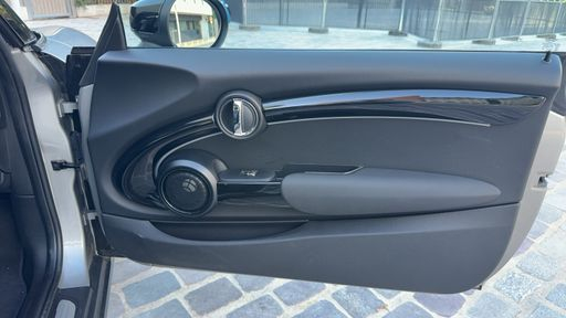 Mini Cooper SE 184 94kWh - Premium Plus – 2023 – 43343 km – Électrique – Boîte Automatique — photo 28