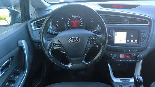 Kia Ceed 1.0 T-GDi 120 - Active – 2018 – 114371 km – Essence – Boîte Manuelle — photo 28