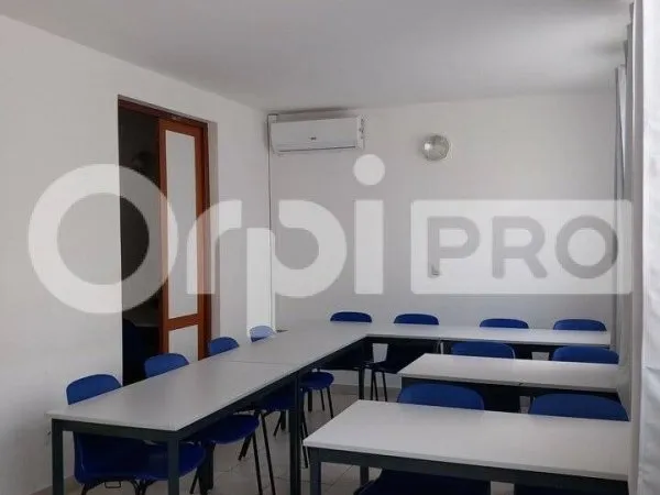 Local commercial 100 m²