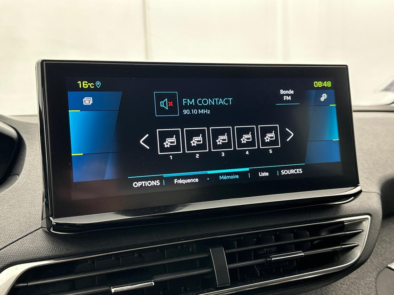 Peugeot 3008 hybrid 225 e-eat8 allure pack — photo 22