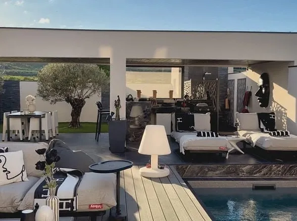 Narbonne - Maison d'architecte 2021 - 159 m² habitables + garage 25 m² - Piscine chauffée, domotique
