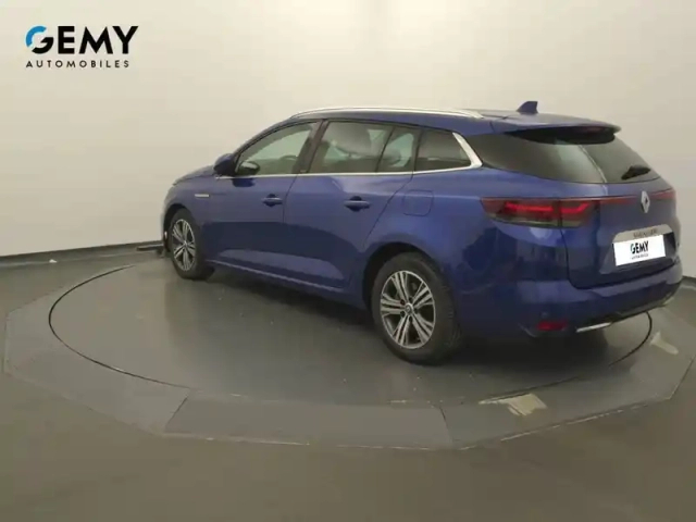 Renault Megane mégane iv estate phev 160 — photo 43