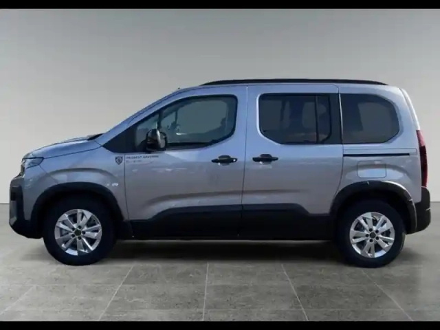 Peugeot Rifter m diesel 100 allure 5 places — photo 17