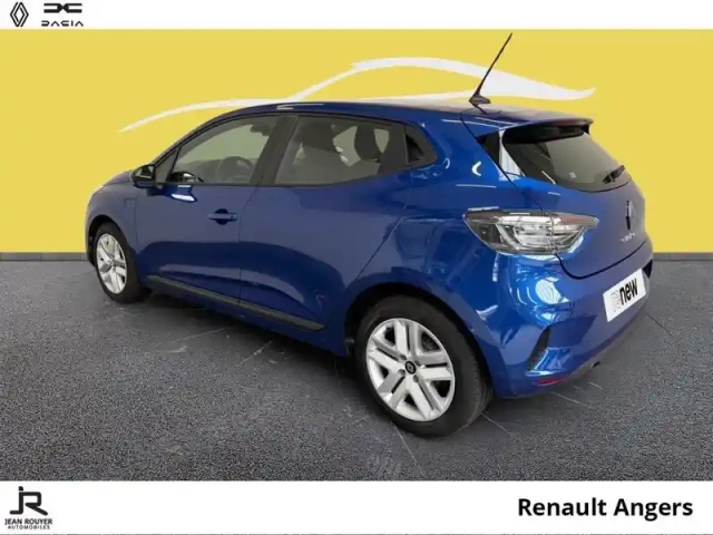 Renault Clio 1.5 blue dci 100ch evolution - 24 auto ecole — photo 11