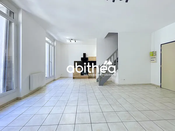 APPARTEMENT 4 PIÈCES 88,74 M2 CARREZ 102 M2 AU SOL 3 C