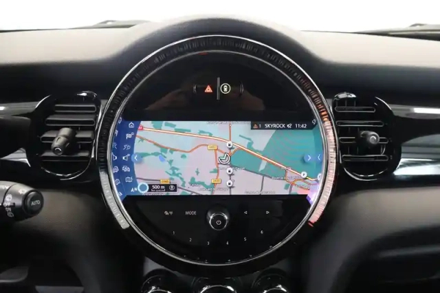 Mini Mini hatch 3 portes cooper 136 ch dkg7 — photo 34