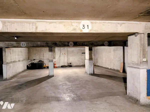 Stationnement Location Nantes  25m² 33000€