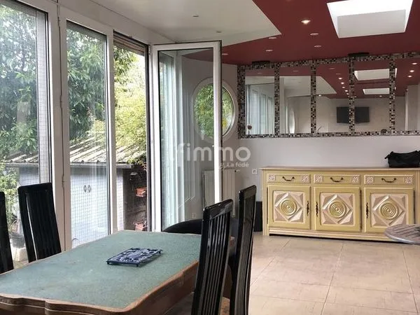 Maison 12 pièces 220 m²