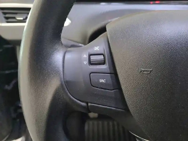 Peugeot 2008 puretech 130ch s&amp;s bvm6 — photo 21