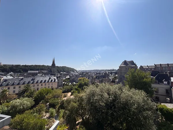 Très bel appartement en centre ville de Quimper ! Vue imprenable sur la Cathédrale