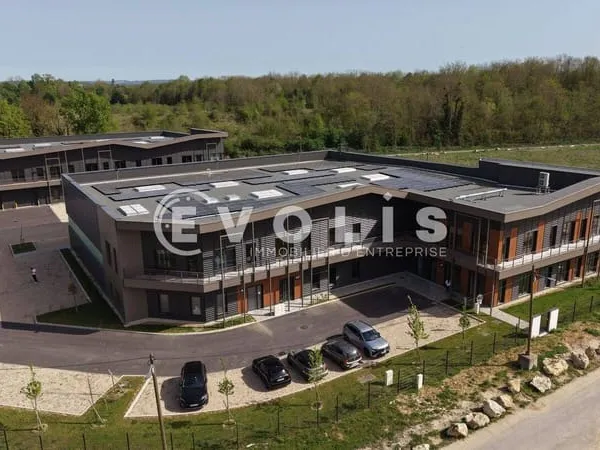 Local d'activité 3360 m²