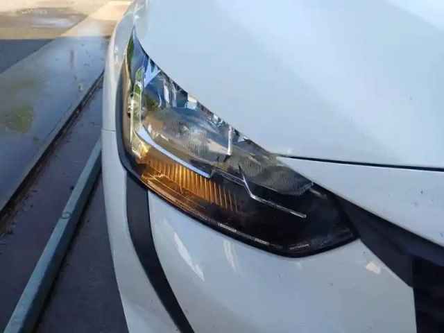 Peugeot 208 bluehdi 100 s&amp;s bvm6 — photo 16