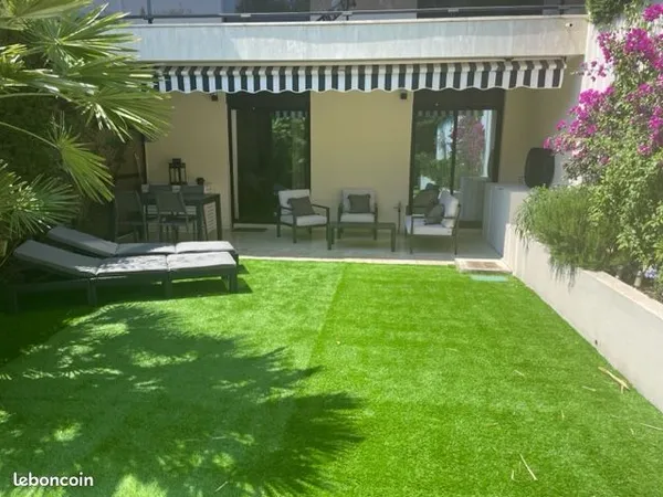 T2 rez de Jardin avec Terrasse