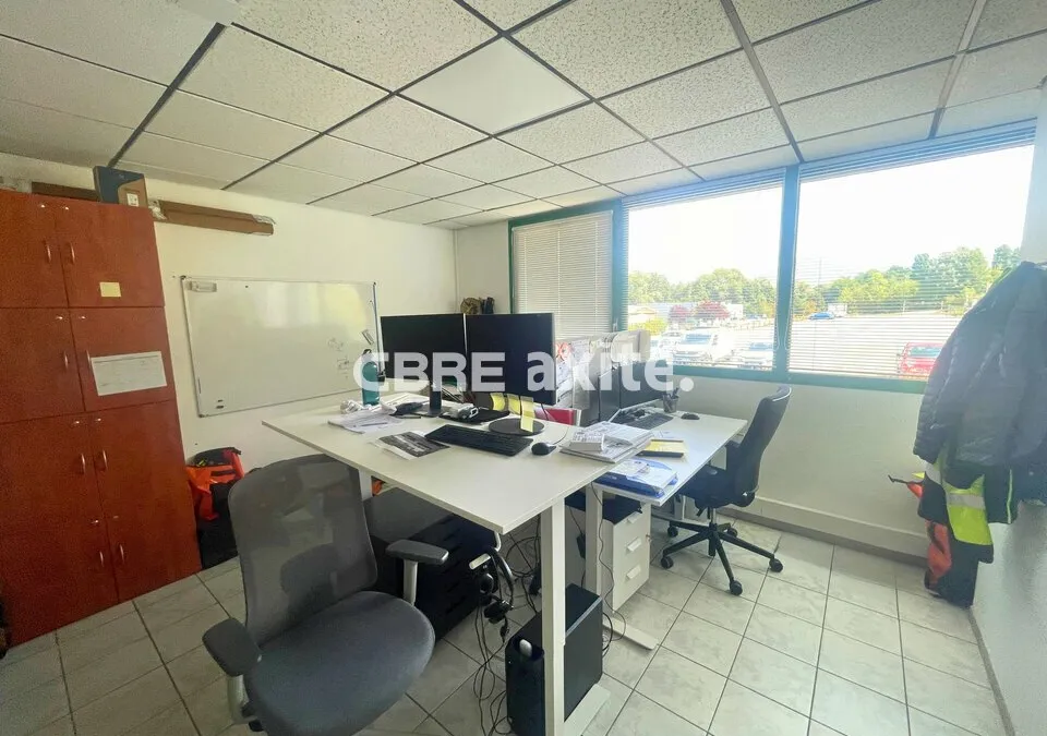 Photo 3