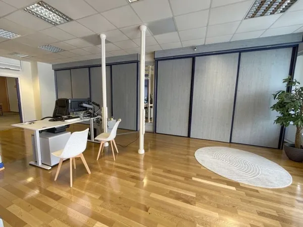 Bureau 3 pièces 37 m²