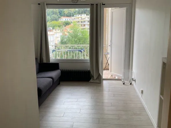 A louer studio meublé
