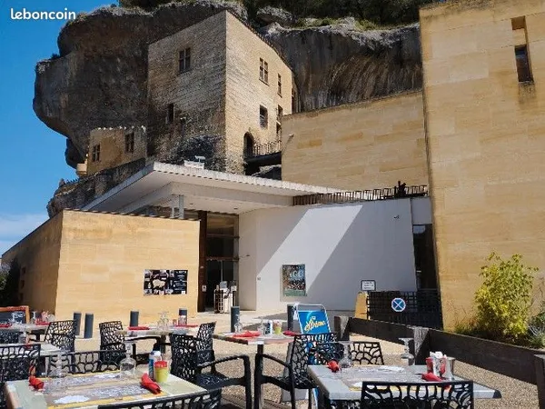 Commerce bar, brasserie, restaurant 140 m²